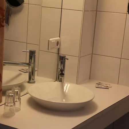 Bacchus Wine & Bites 3* מיירסבורג